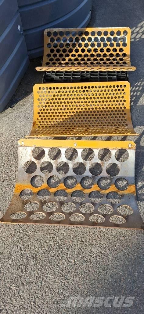 Haybuster H-835 草捆撕碎機、切割機、拆袋機