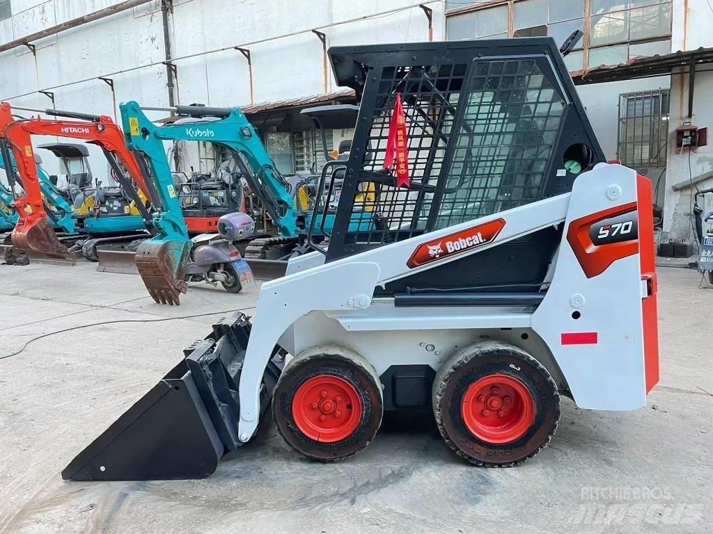 Bobcat S70 滑移轉向裝載機