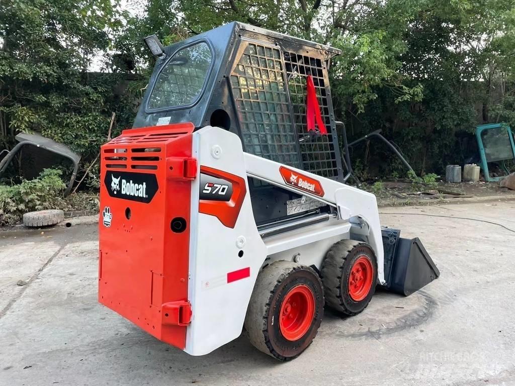 Bobcat S70 滑移轉向裝載機