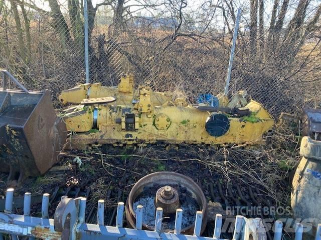 CAT D 8 T LGP 底盤和懸架