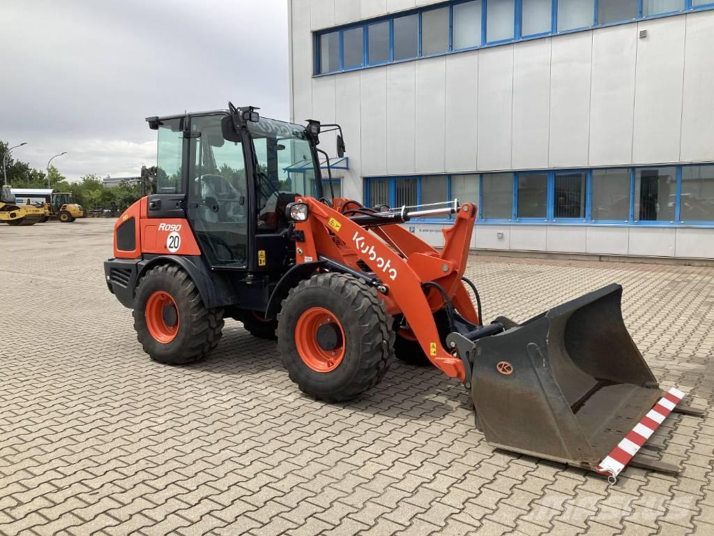 Kubota R 090 滑移轉向裝載機