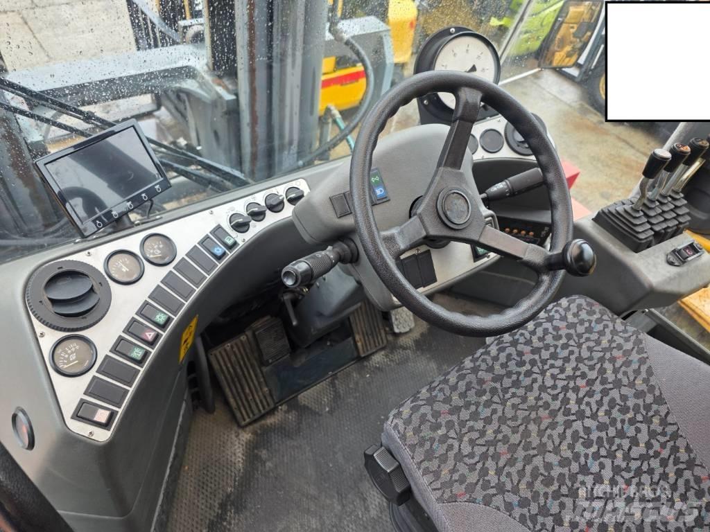 Kalmar DCD 320-12 柴油卡車