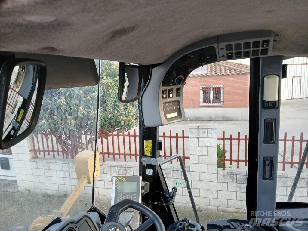 CAT 966 G series II 輪胎式裝載機
