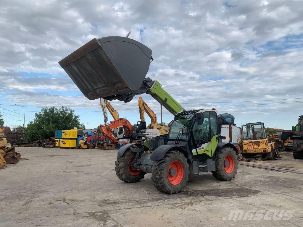 CLAAS Scorpion 732 農業用伸縮臂裝載機