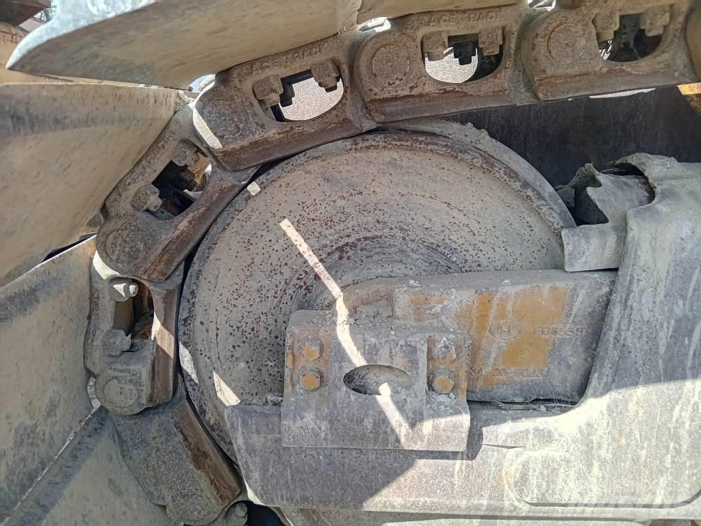 Komatsu D 65 PX-15 履帶推土機