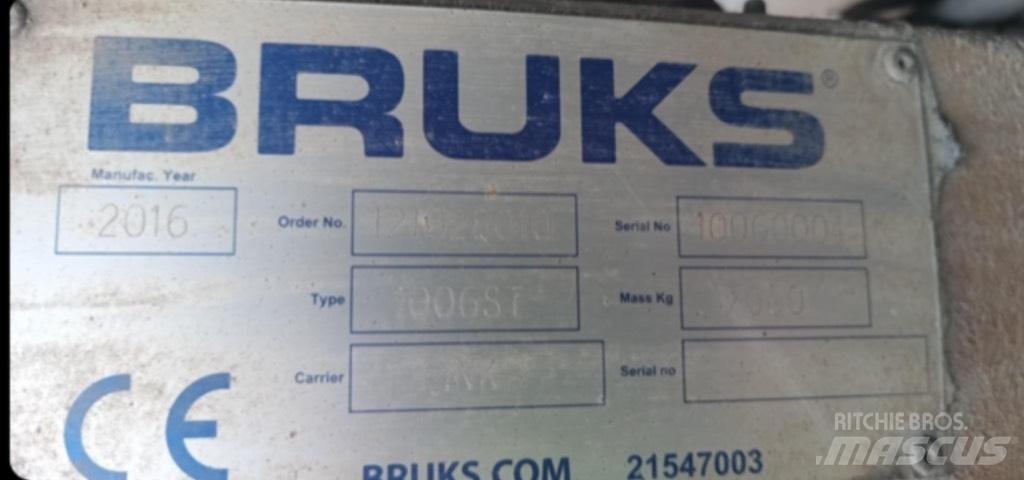 Bruks 1006 ST 碎木機