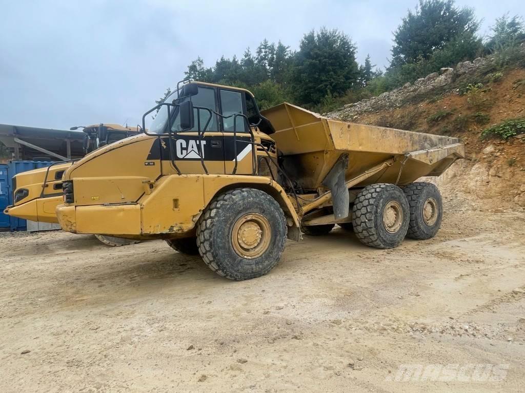 CAT 730 鉸接式起吊車