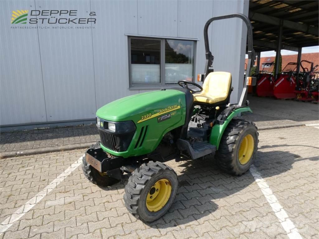 John Deere 2320 小型曳引機