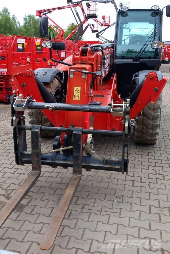 JCB 540-140 伸縮臂操作車