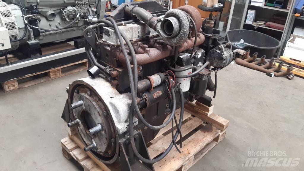 Cummins 6CTA8.3 引擎/發動機