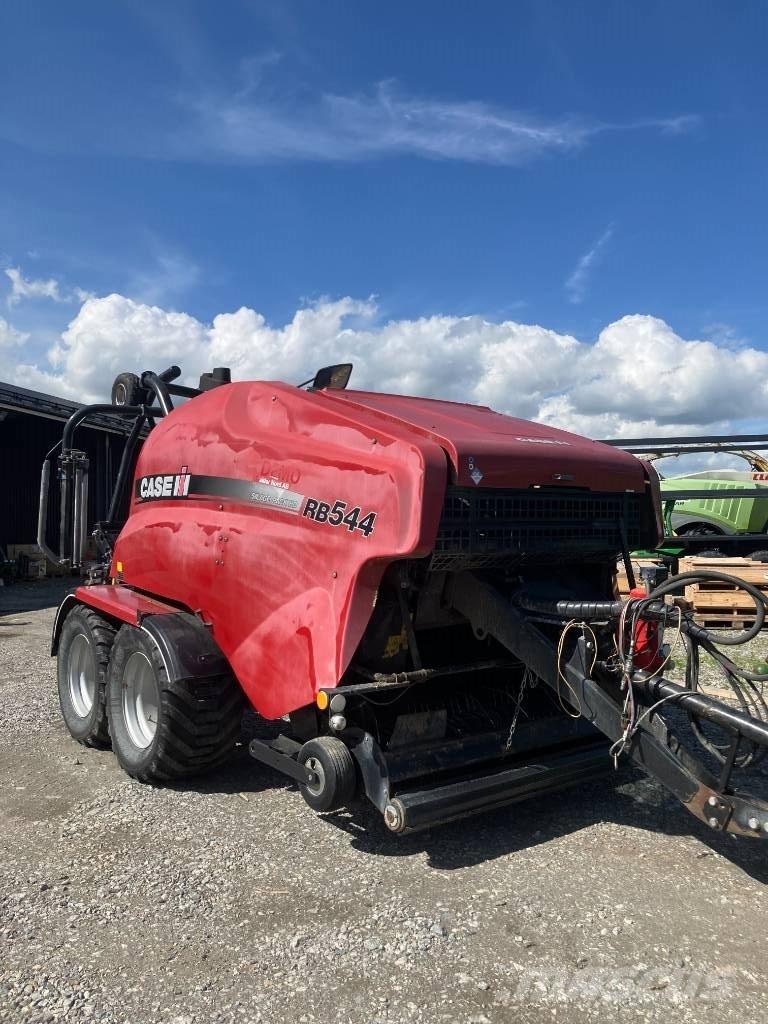 Case IH RB 544 圓型牧草打包機