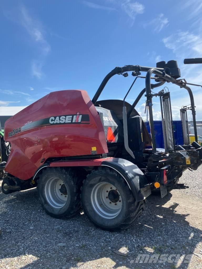 Case IH RB 544 圓型牧草打包機