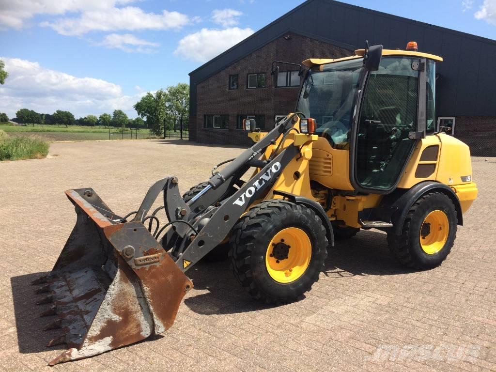 Volvo L 25 F 輪胎式裝載機