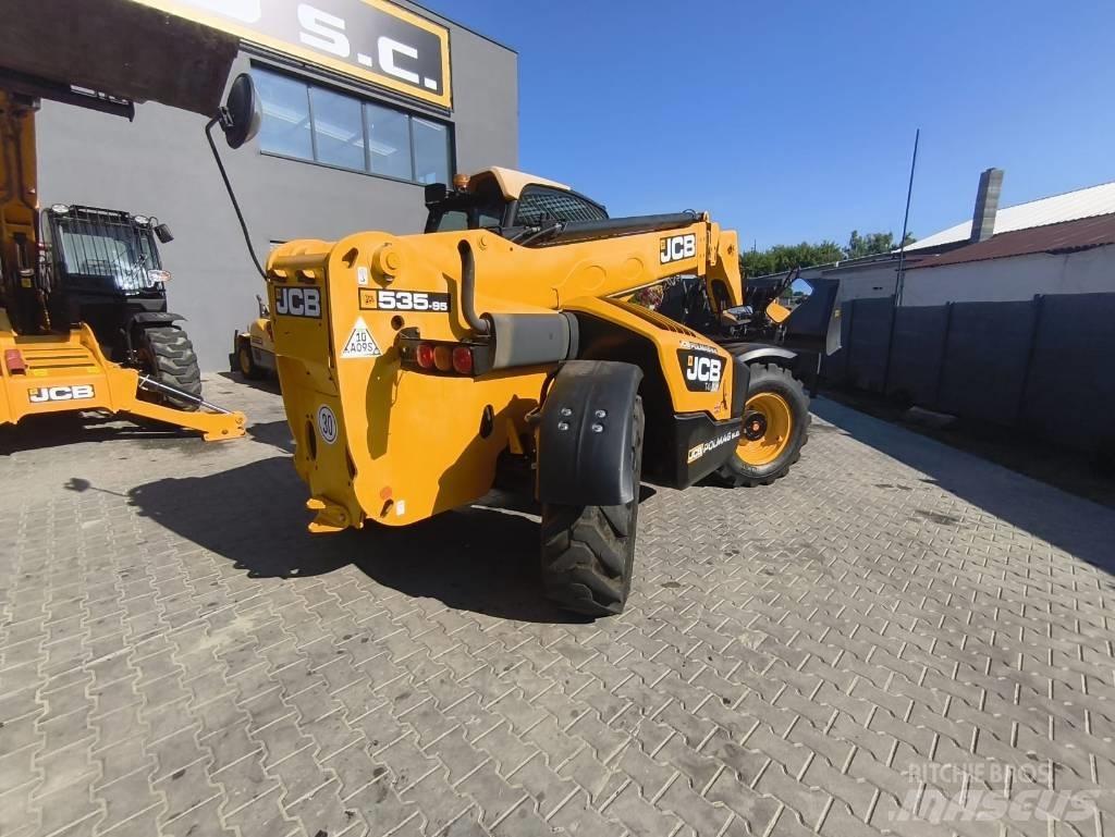 JCB 535-95 伸縮臂操作車