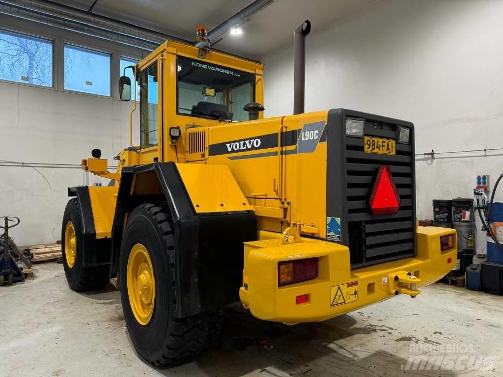 Volvo L 90C 輪胎式裝載機