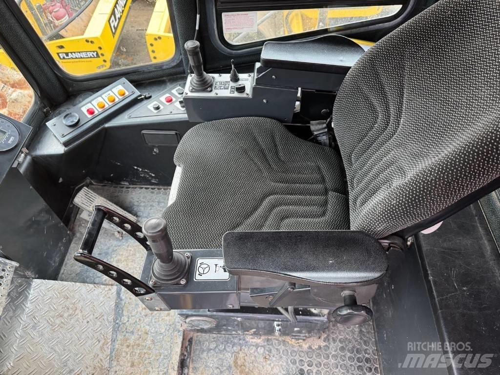 Bomag BC 972 RB-4 廢棄物壓實機