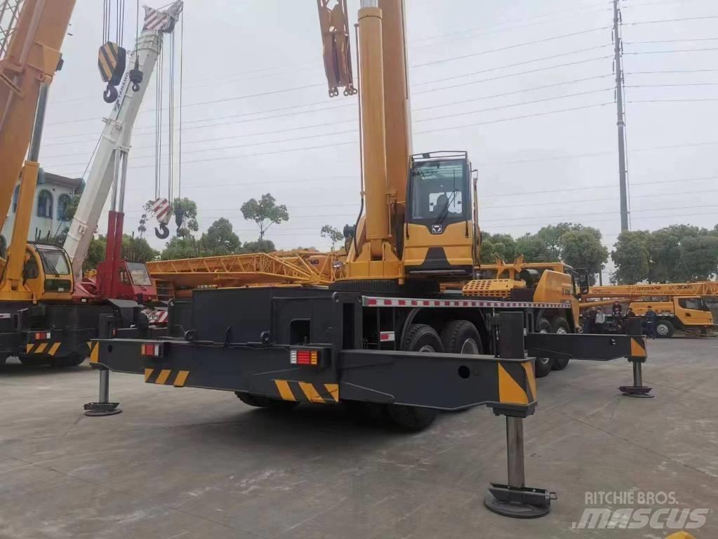 XCMG XZJ5434JQZ70K 推土機