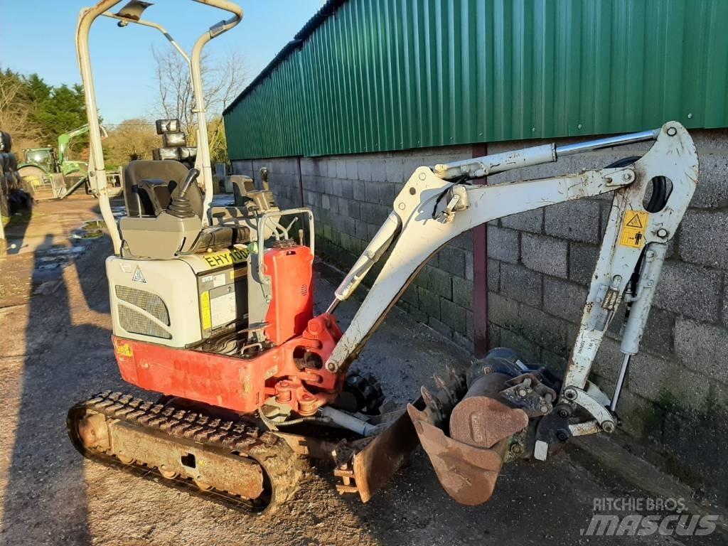 Takeuchi TB 210 小型挖土機/掘鑿機<7t(小型挖掘機)