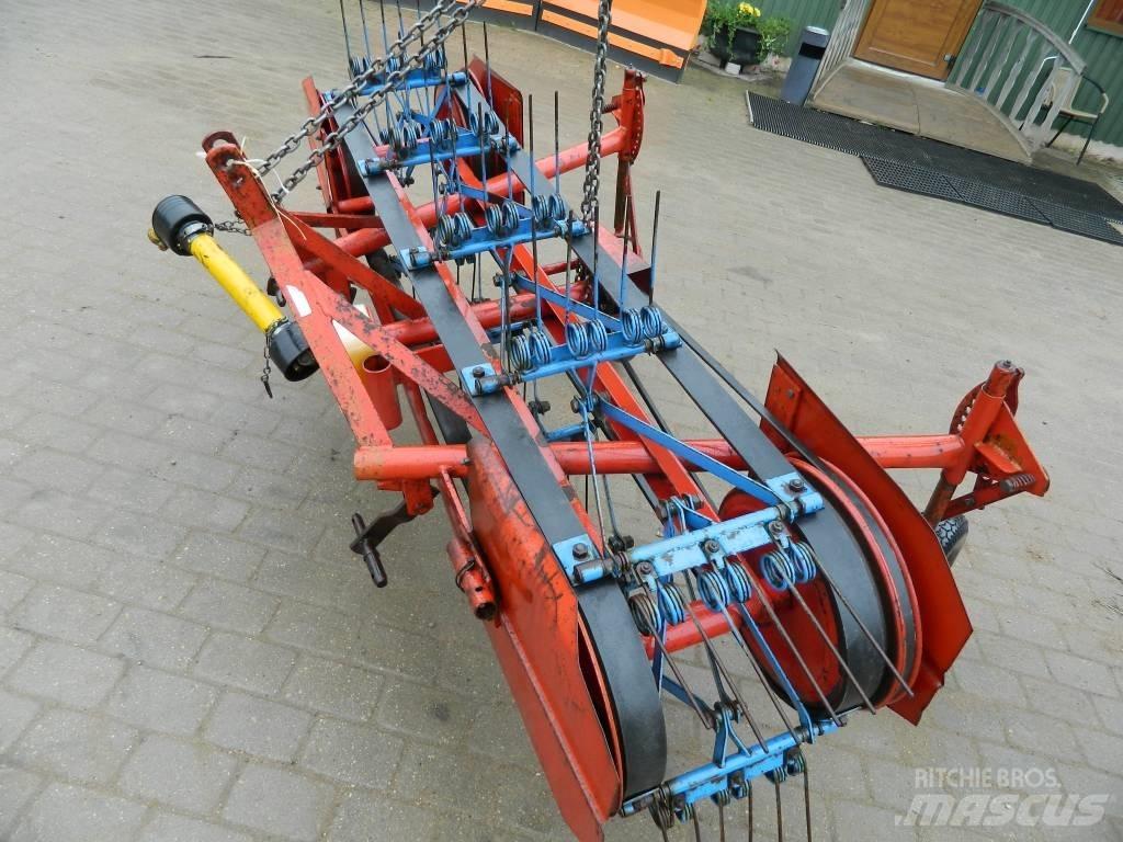 Mads Amby 220 耙與翻草機