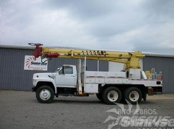 Altec D2050TR 卡車裝載高空作業車