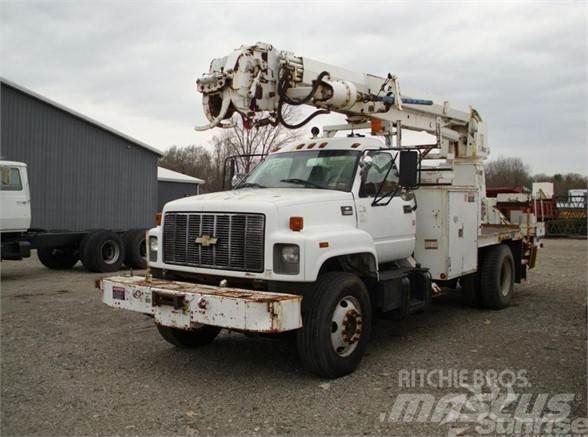Altec D947BB 卡車裝載高空作業車