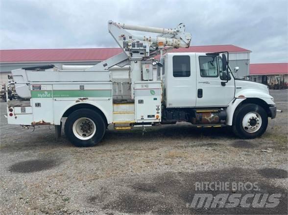 Altec TA40 卡車裝載高空作業車