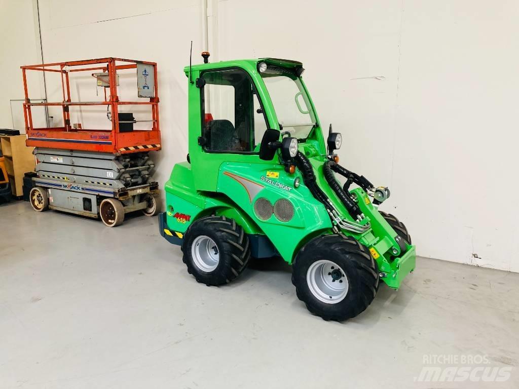Avant 635 小型裝載機