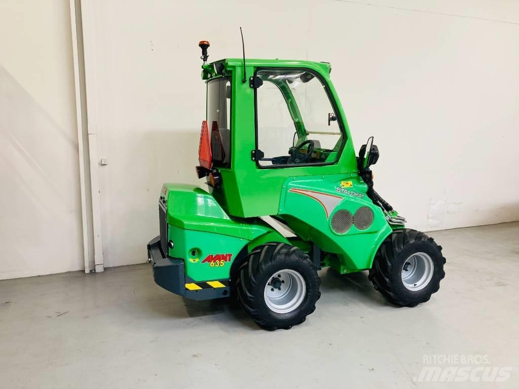 Avant 635 小型裝載機