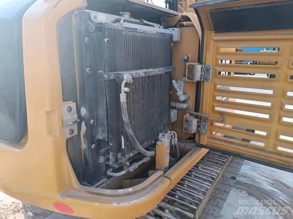 CAT 305.5 小型挖土機/掘鑿機<7t(小型挖掘機)