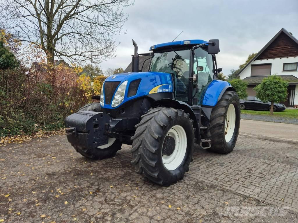 New Holland T 7040 曳引機