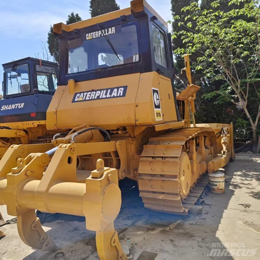 CAT D 7 G 平土機