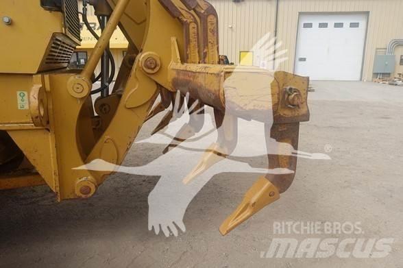 CAT 140M 平土機