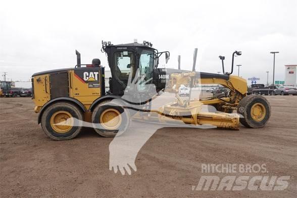 CAT 140M AWD 平土機