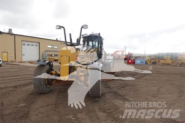 CAT 140M AWD 平土機