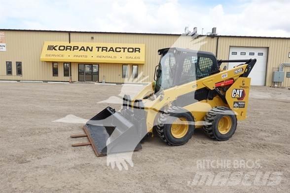 CAT 262D3 滑移轉向裝載機