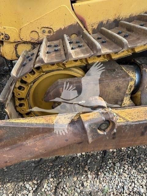 CAT D8T 履帶推土機