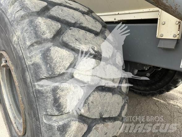 Terex TA400 鉸接式起吊車
