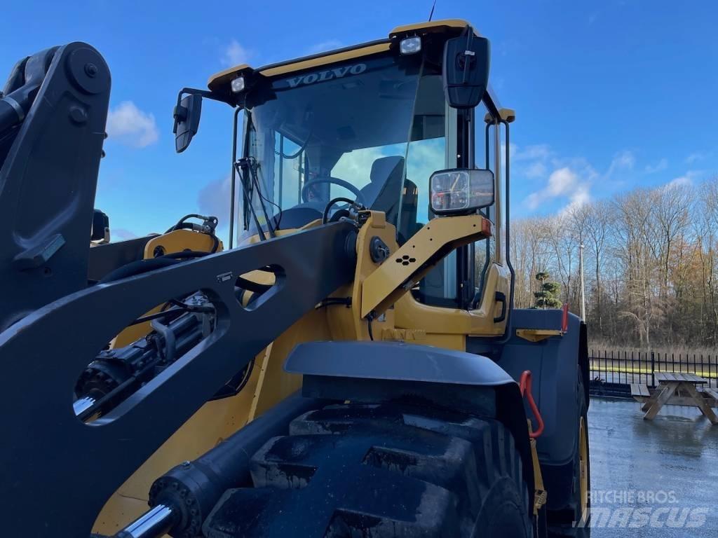 Volvo L 90 H 輪胎式裝載機