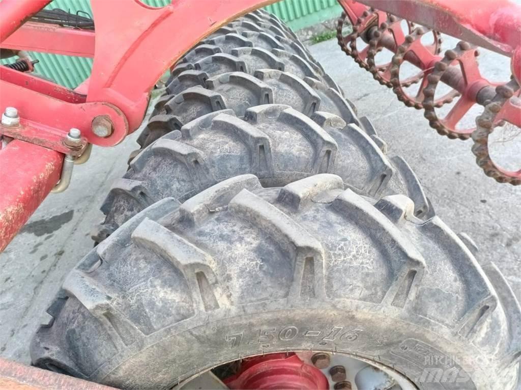 Horsch Tiger 4AS 中耕管理機