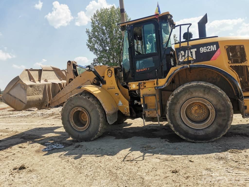 CAT 962 M 輪胎式裝載機