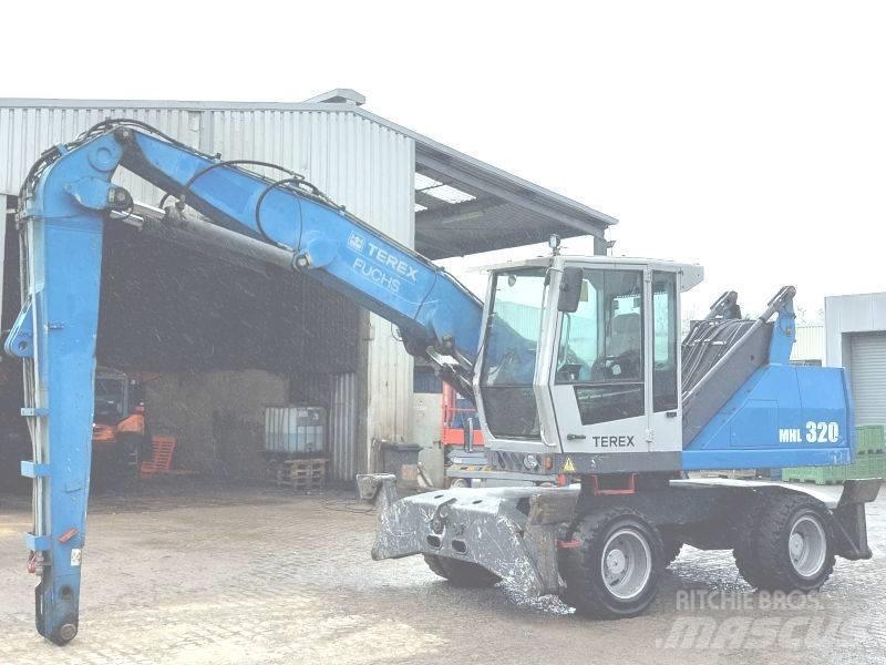 Fuchs MHL 320 D 廢棄物/工業用操作車