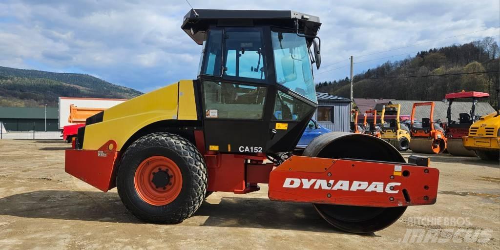 Dynapac CA 152 D 單輪滾壓機