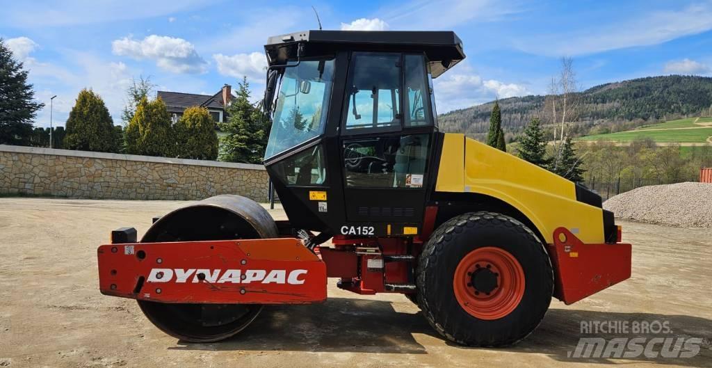 Dynapac CA 152 D 單輪滾壓機