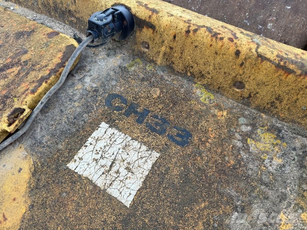 Dynapac Ch33 拖式振動滾壓機
