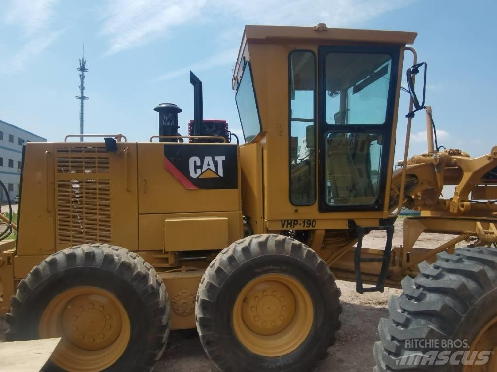 CAT 140 K 平土機
