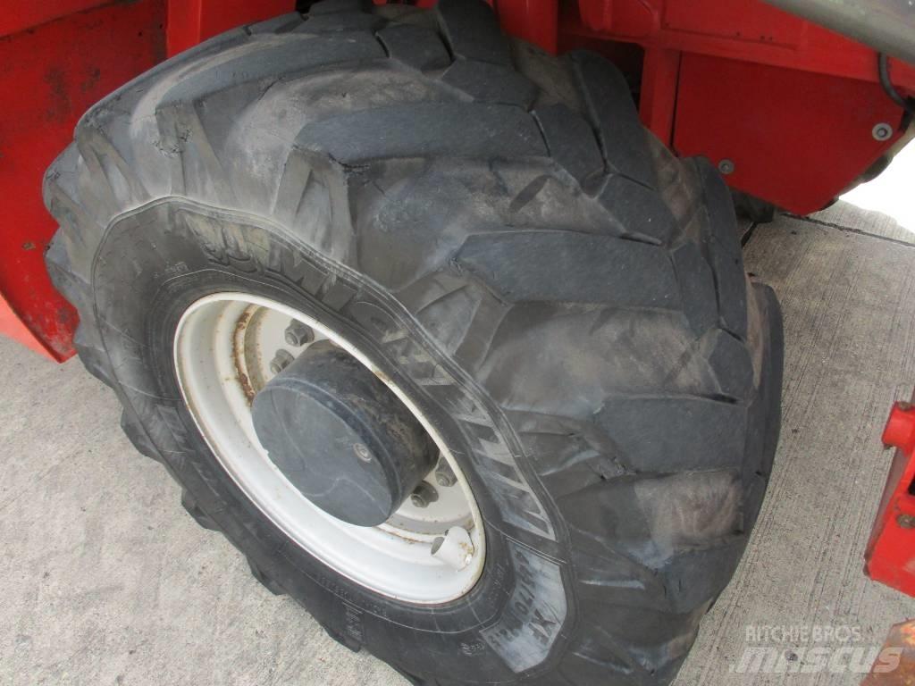 Manitou MRT 2150 (217) 伸縮臂操作車