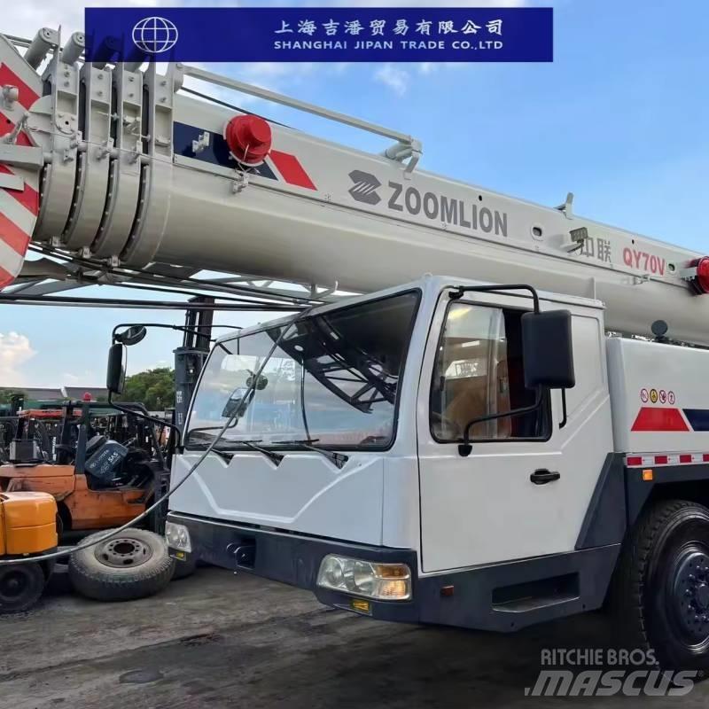 Zoomlion QY 70 V 全路面起重機/吊車