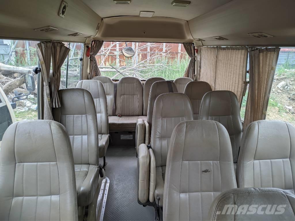 Toyota Coaster 公路客運汽車