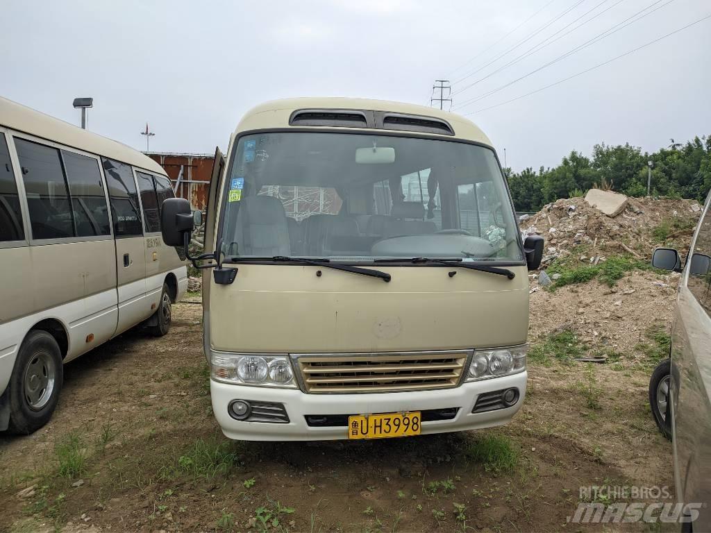 Toyota Coaster 公路客運汽車