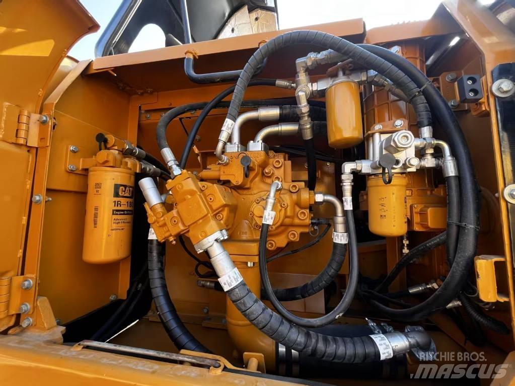 CAT CAT330D2 中型挖土機/掘鑿機/挖掘機 7t-12t